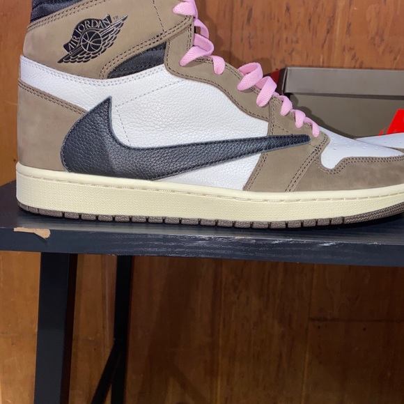 Travis Scott X Air Jordan 1 Retro High OG